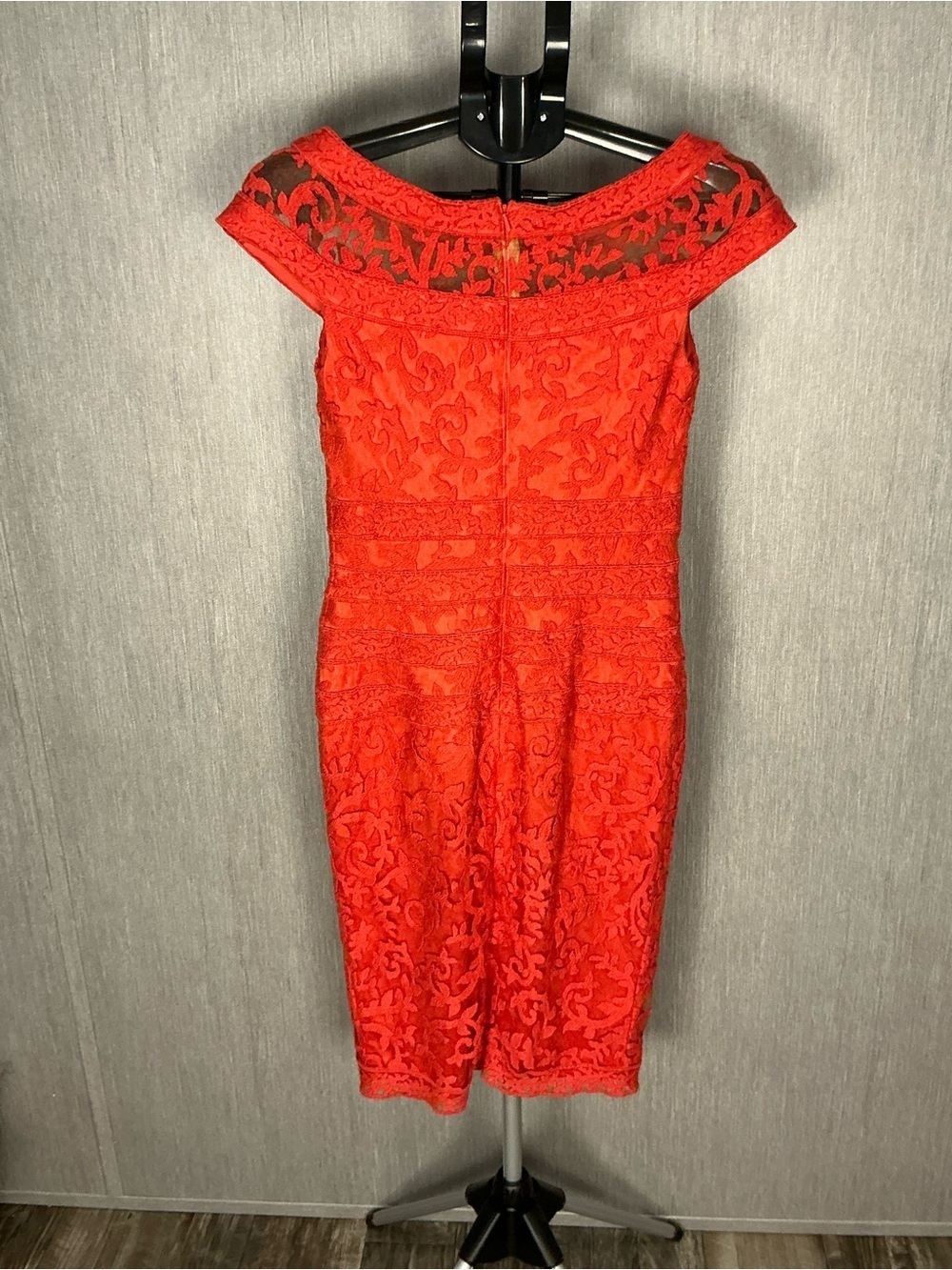 Tadashi Shoji Orangish Red Sheath Dress Size 2 - Picture 11 of 12